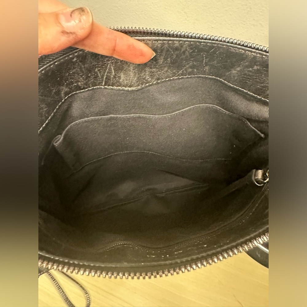LOEWE CROSSBODY WITH COA - Picture 10 of 13